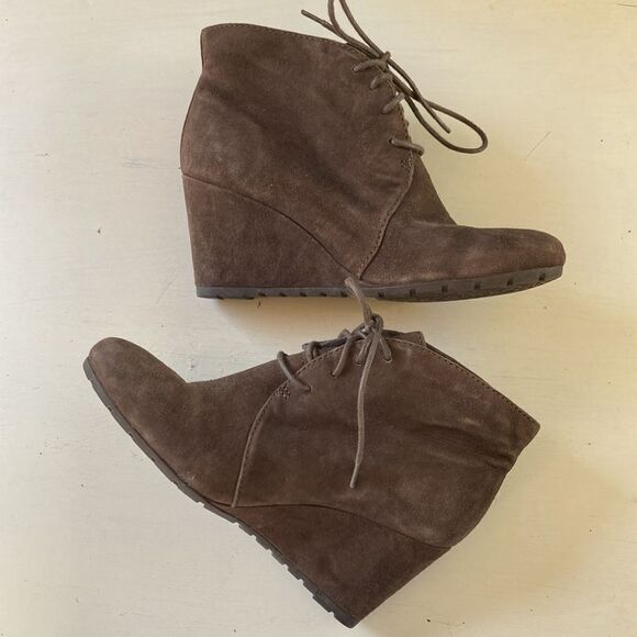 Clarks Artisan Rosepoint Dew Lace-Up Leather Suede Wedge Bootie Size 6M - Picture 5 of 11